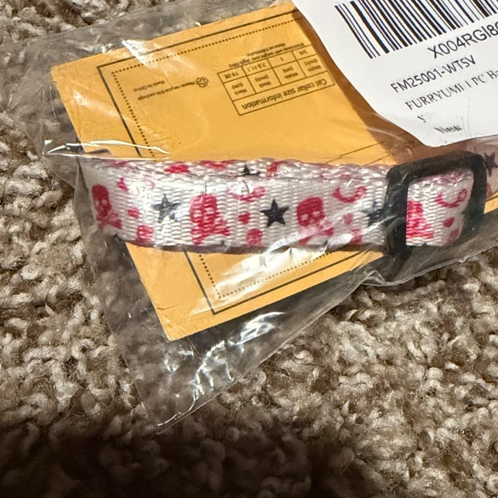 Silver Bat Wing cat or tiny dog collar by Furryumi - New in Package!